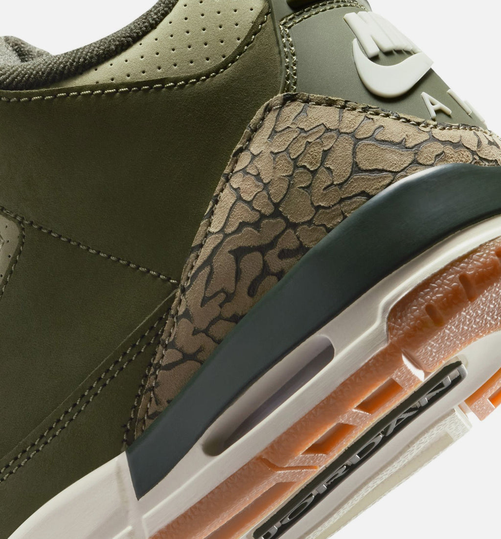 Air Jordan 3 Retro Medium Olive – Grade School Lifestyle Shoe in Medium Olive/Sequoia/Neutral Olive/Sail